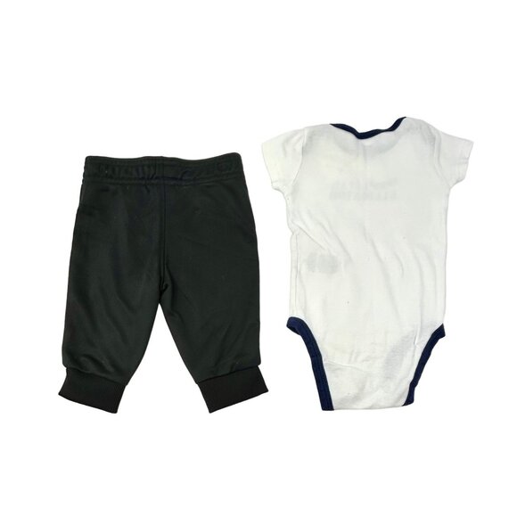 Baby Boy's - 3 Pants and 3 Body Suits- Size 0-3 Month - Picture 5 of 10